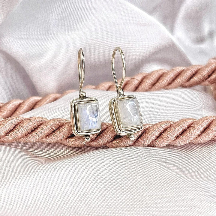 Silver Drop Earrings Killarney with Moonstone