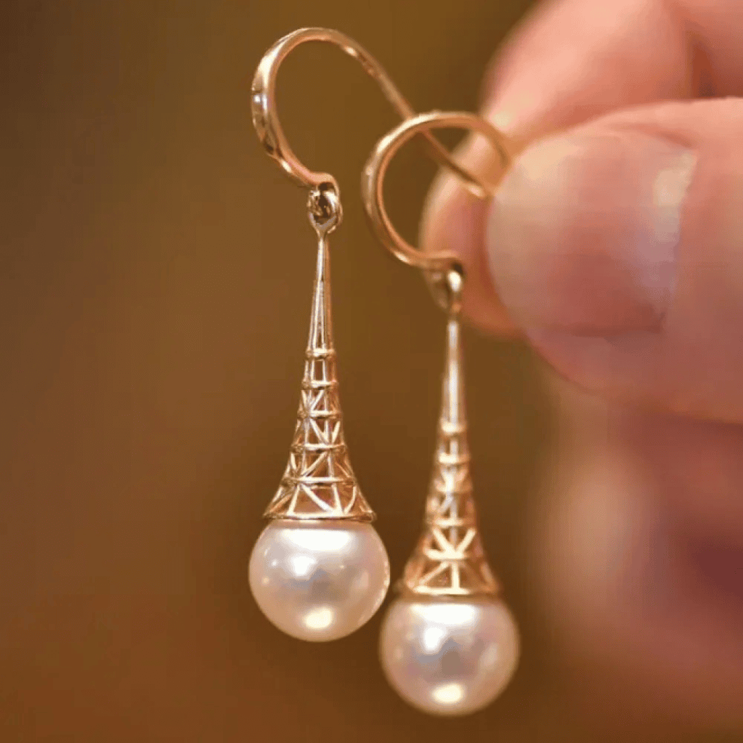 Gold Drop Earrings Muirne with Pearl