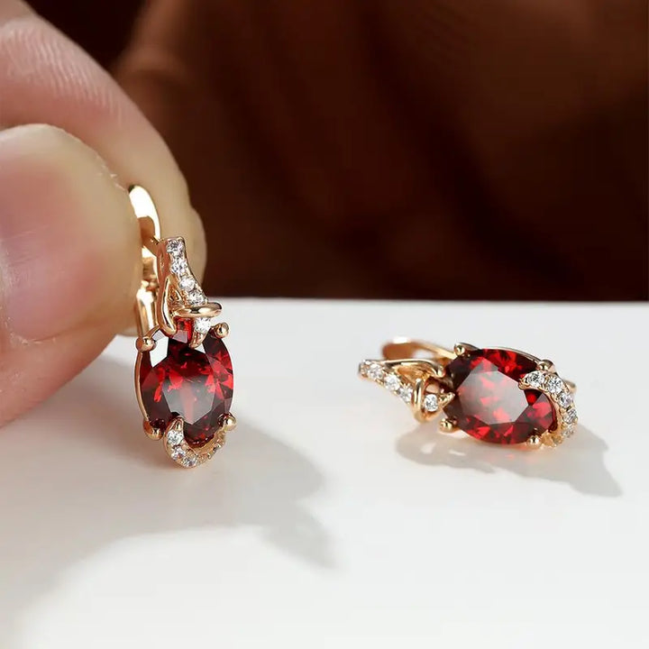 Gold Drop Earrings Eabha with Garnet