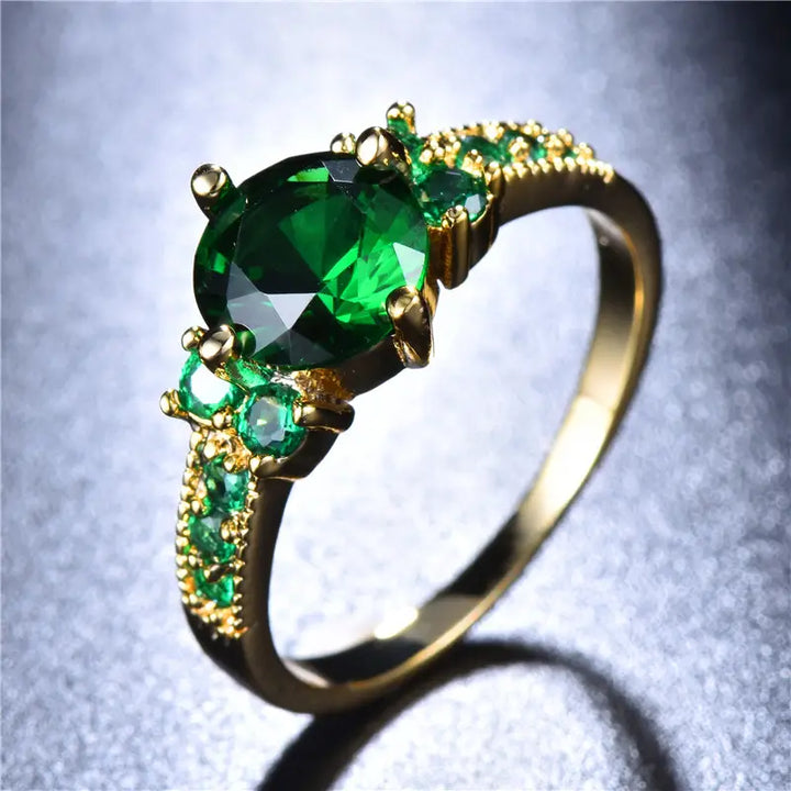 Gold Ring Clíona with Emerald