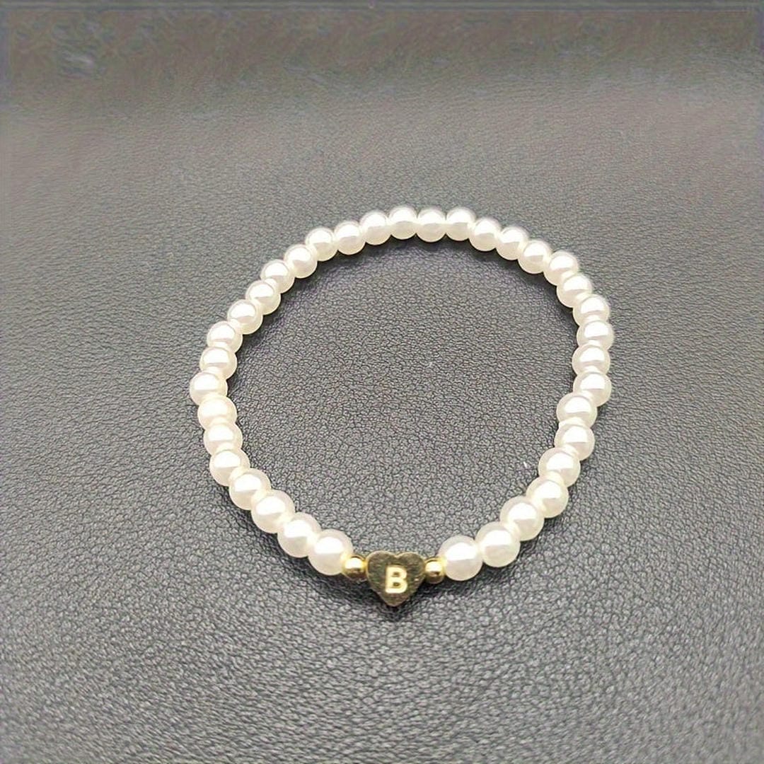 Pearl Beaded Bracelet Laoise with Heart Initial