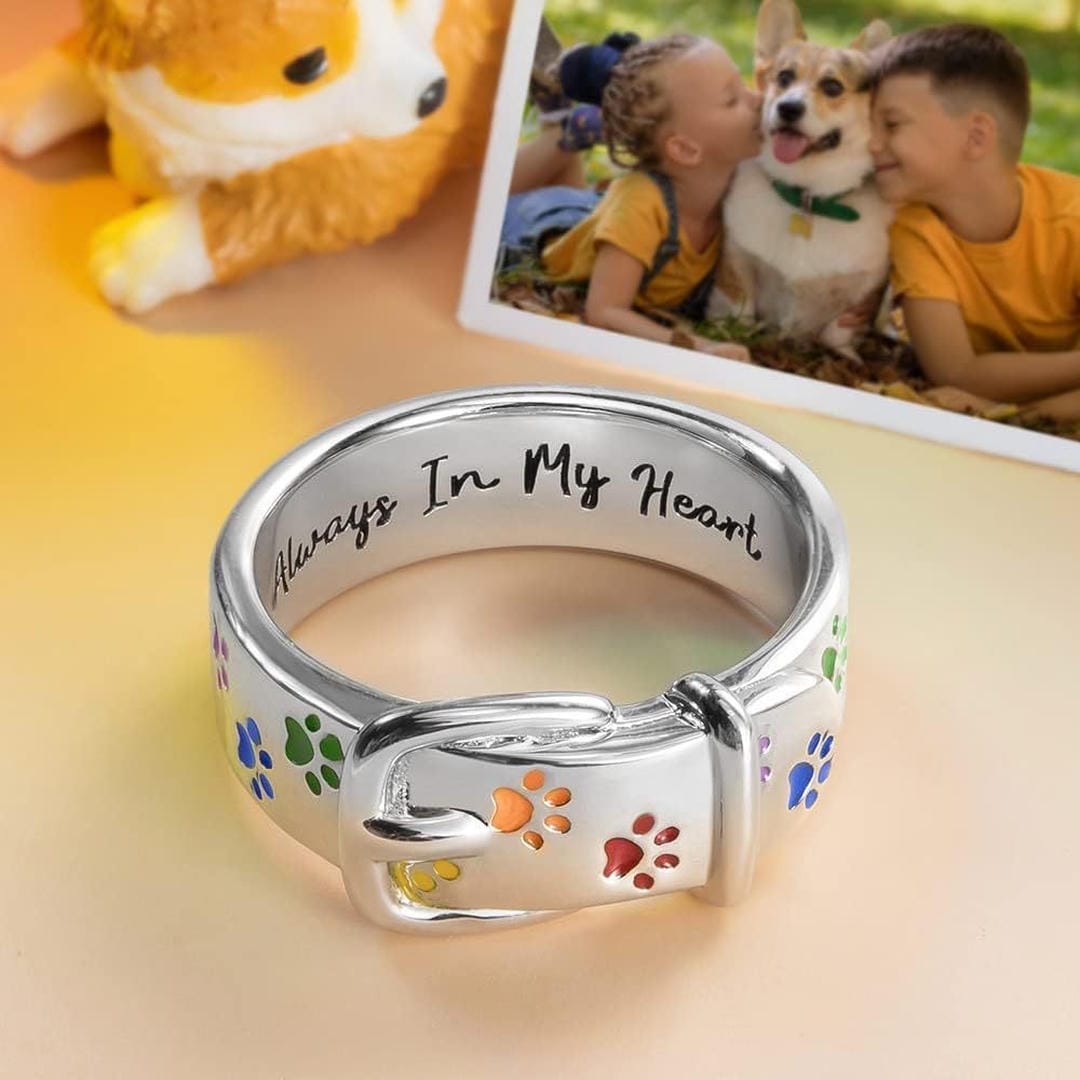 Silver Band Ring Saoirse with Paw Prints