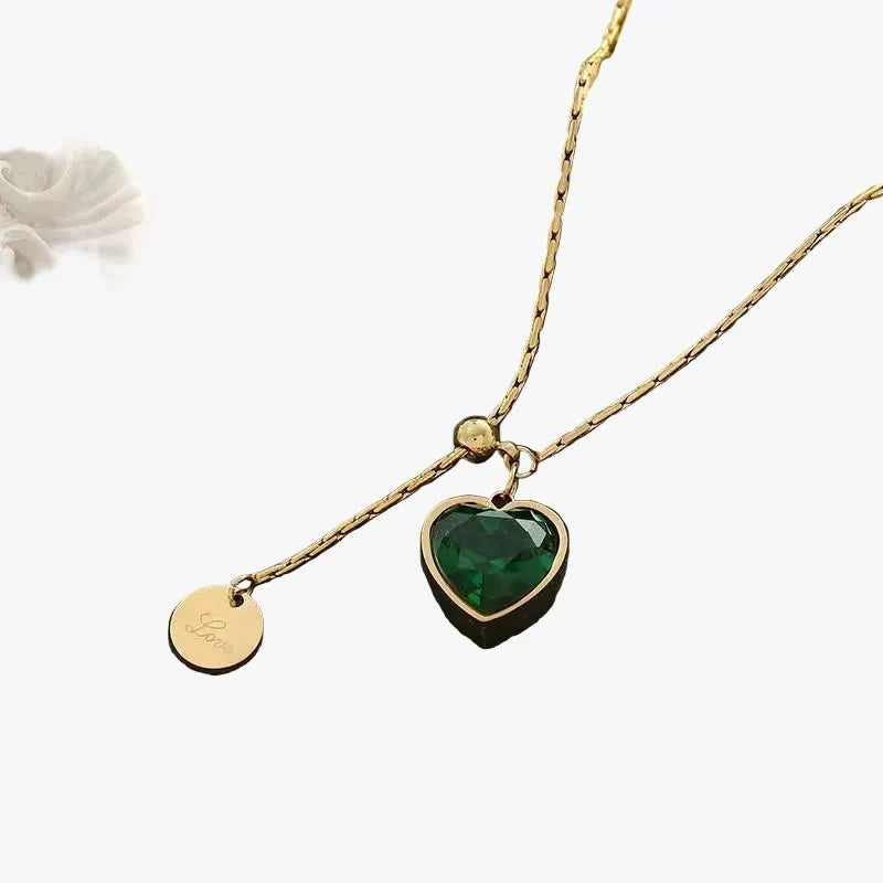 Gold Necklace Dervla with Emerald Heart