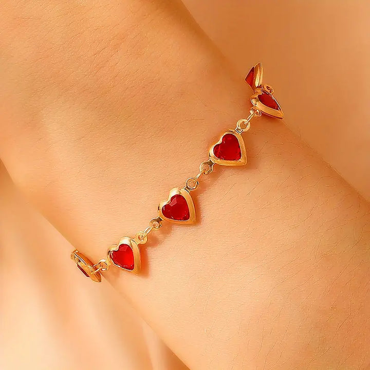 Gold Link Bracelet Aislinn with Ruby Hearts