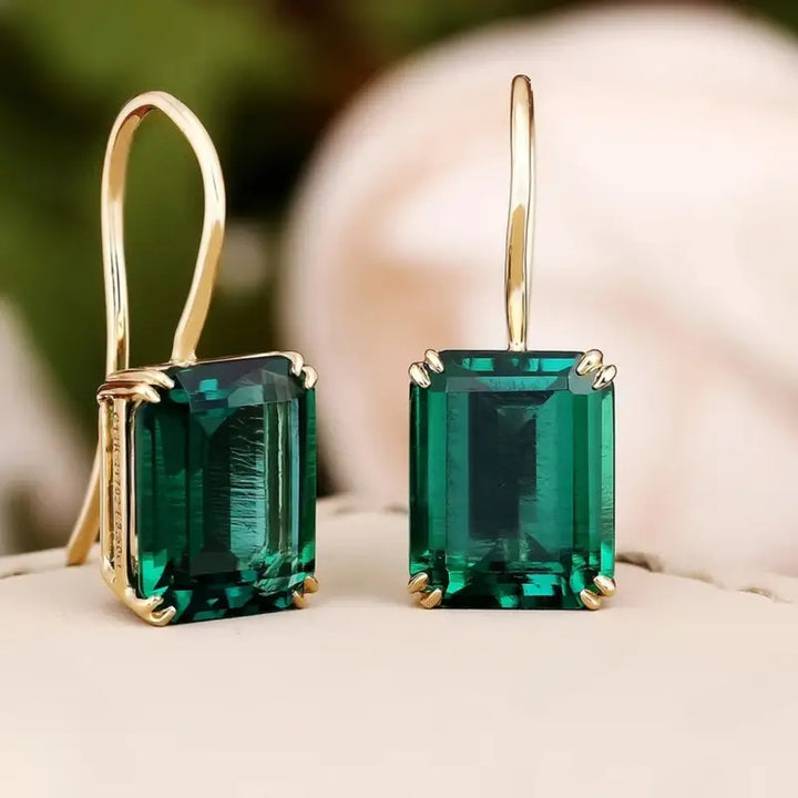 Gold Drop Earrings Fionnuala with Emerald