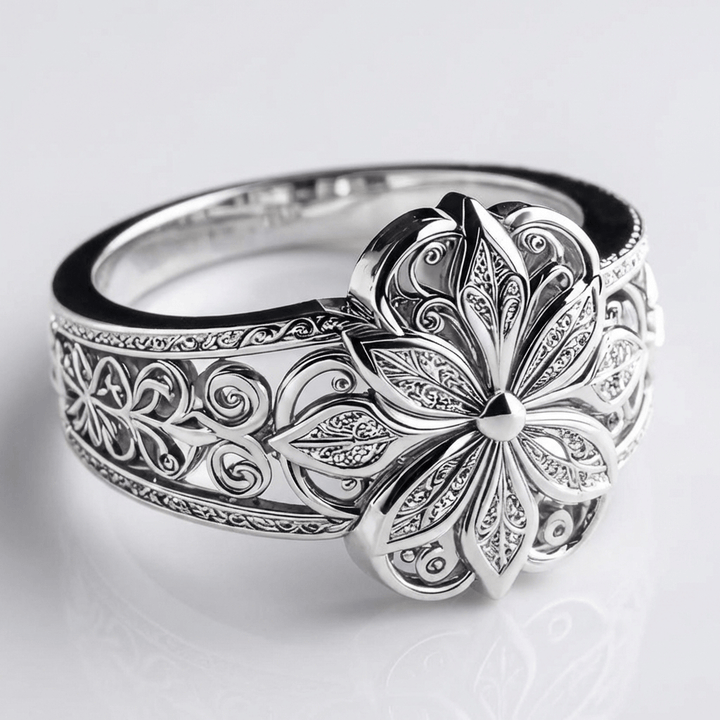 Silver Ring Muirne with Floral Motif