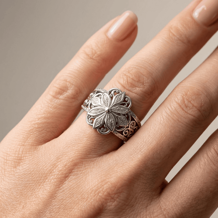 Silver Ring Muirne with Floral Motif
