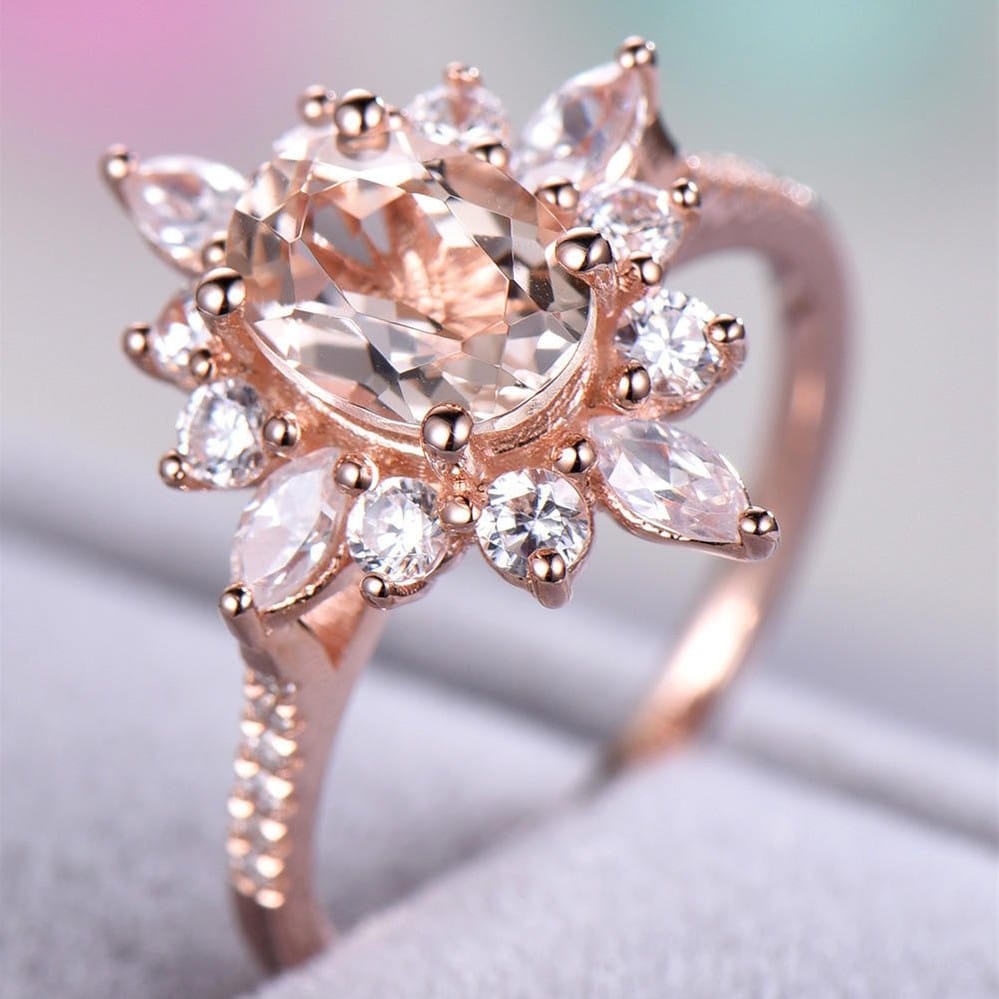 Rose Gold Ring Órla with Crystal Halo