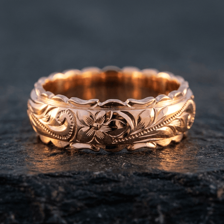 Rose Gold Band Ring Fiadh with Floral Engraving