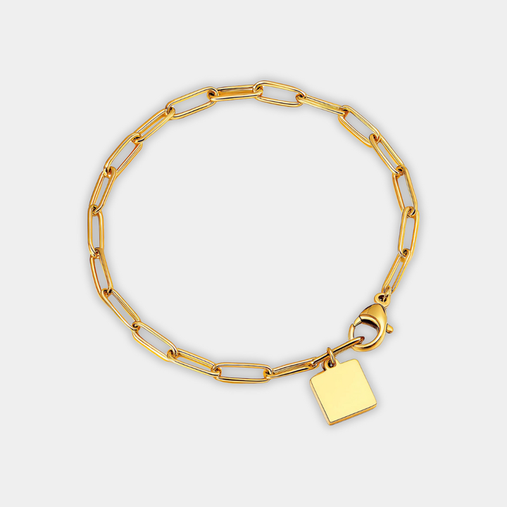 Gold Ring Dervla with Engraved Tag