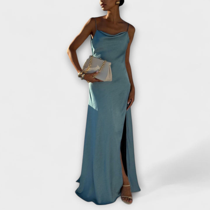 Hallie - Blaues Satin-Maxikleid mit hohem Schlitz