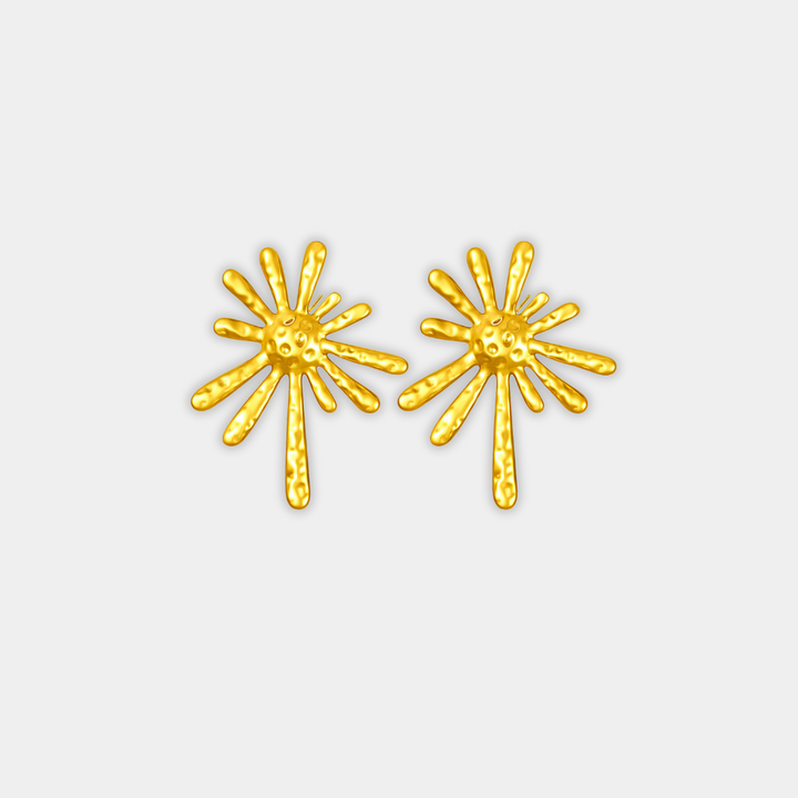 Gold Stud Earrings Íde with Starburst