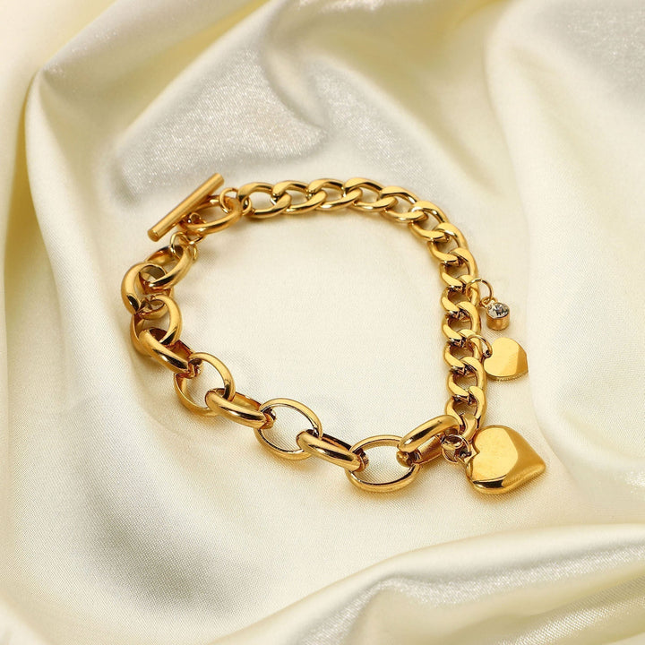 Gold Chain Bracelet Treasa with Heart