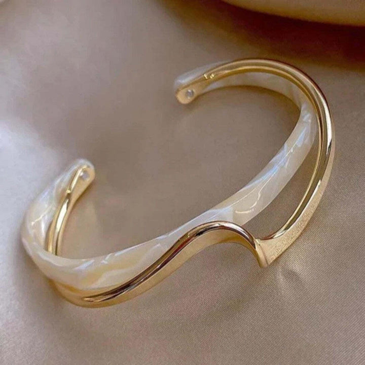 Gold Cuff Bracelet Róisín with Opal