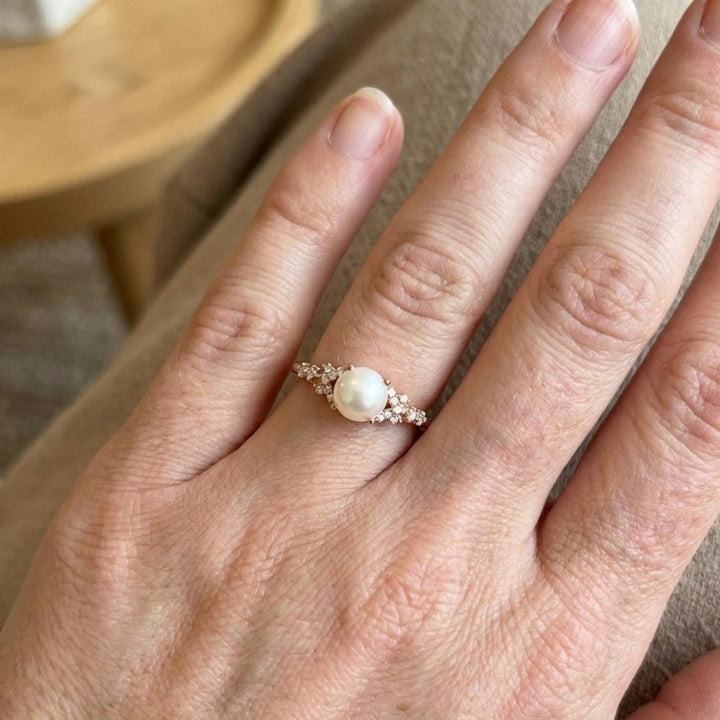Rose Gold Ring Laoise with Pearl