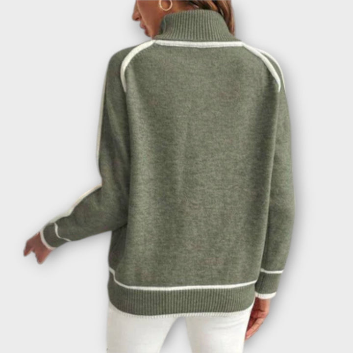 Christine - Olivgrüner Pullover mit Kontraststreifen