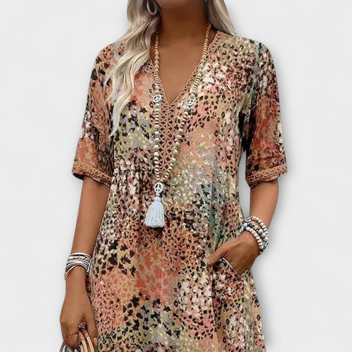 Maja - Braunes Sommerkleid mit Blütenmuster