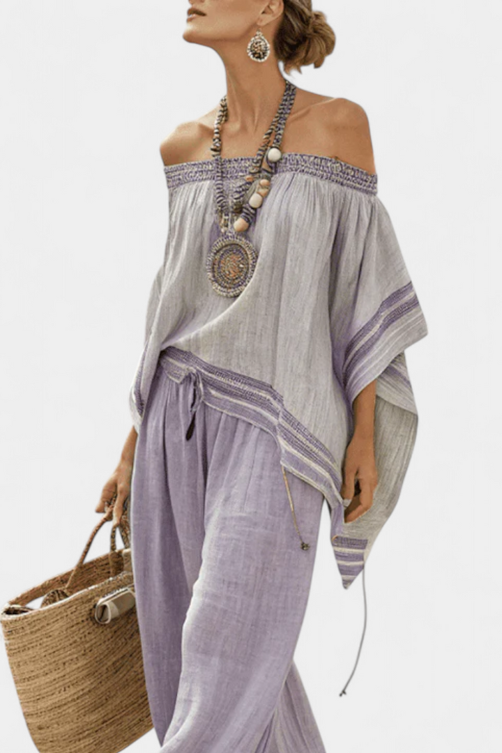 Natália - Graues Bohemian-Bardot-Ensemble mit lila Hose