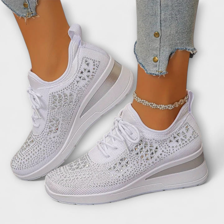 Gisela - Schillernde Sneaker mit Strass