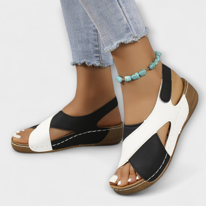 Adelgund - Atmungsaktive Wander-Sandalen
