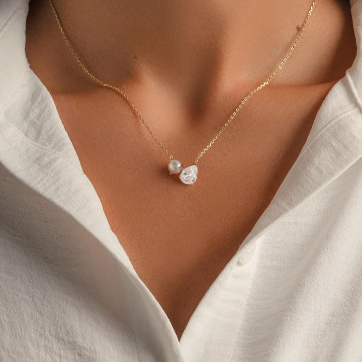 Silver Necklace Dingle with Pearl and Zirconia Teardrop