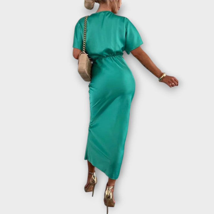 Sable - Schwarzes Satin-Maxikleid mit Knotendetail