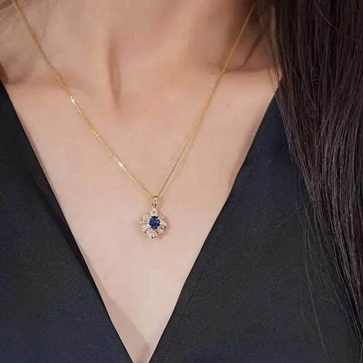 Gold Necklace Neasa with Sapphire