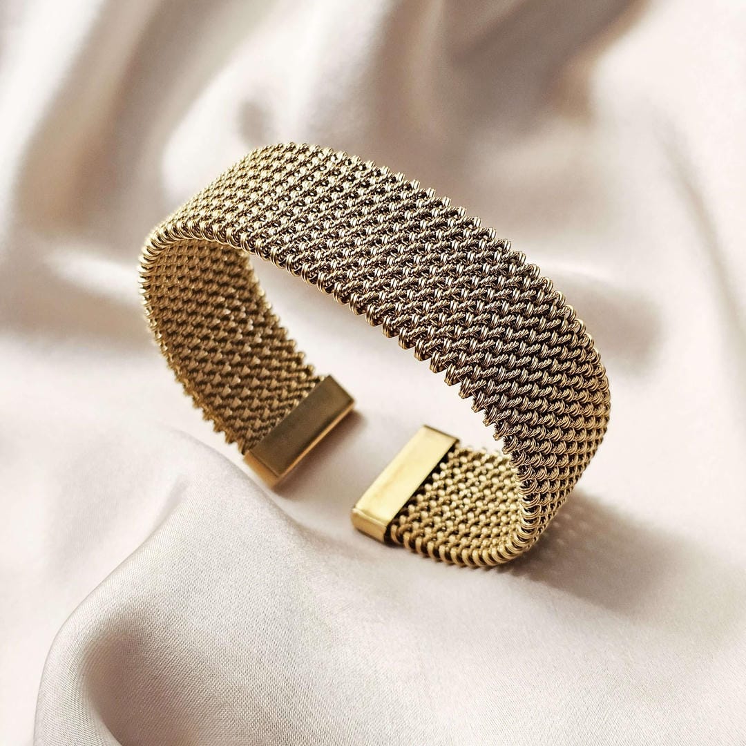 Gold Mesh Cuff Bracelet Neasa