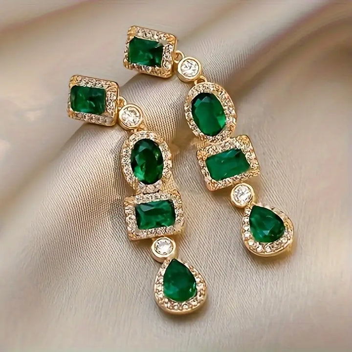 Gold Drop Earrings Niamh with Emerald