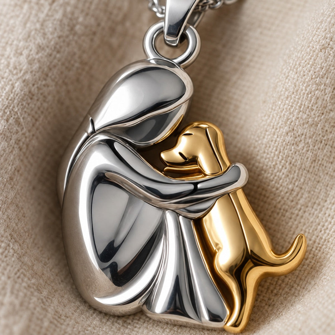 Gold & Silver Necklace Béibhinn with Woman and Dog