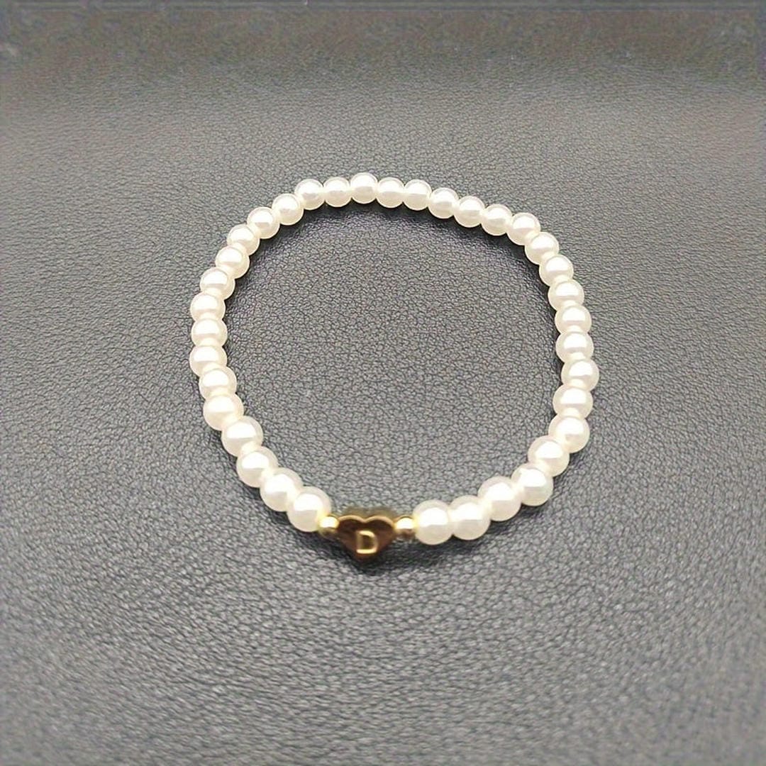 Pearl Beaded Bracelet Laoise with Heart Initial