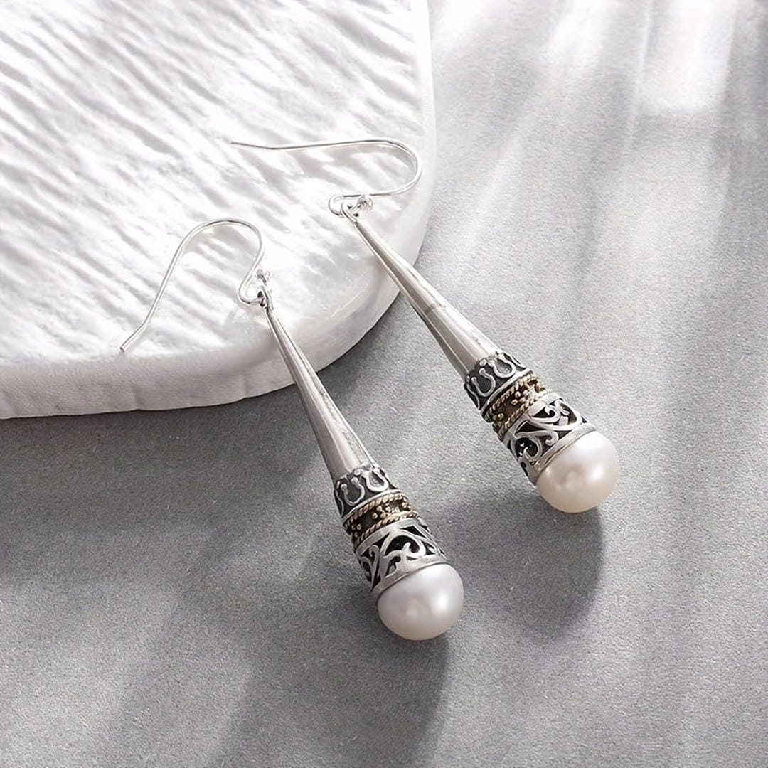 Silver Drop Earrings Sadhbh with Pearl