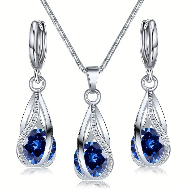 Silver Necklace Clíodhna with Sapphire