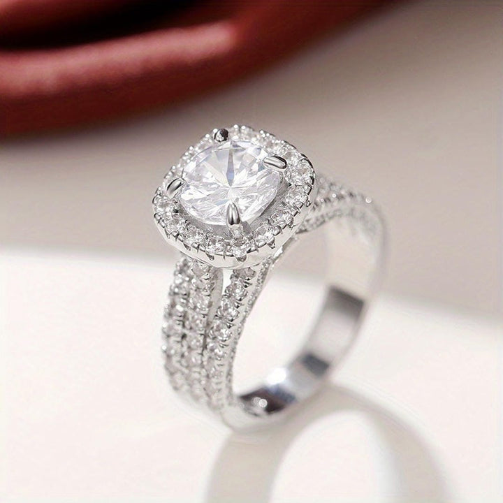 Silver Ring Róisín with Crystal Halo