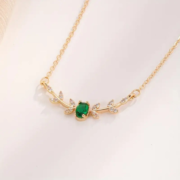 Gold Necklace Ciara with Emerald