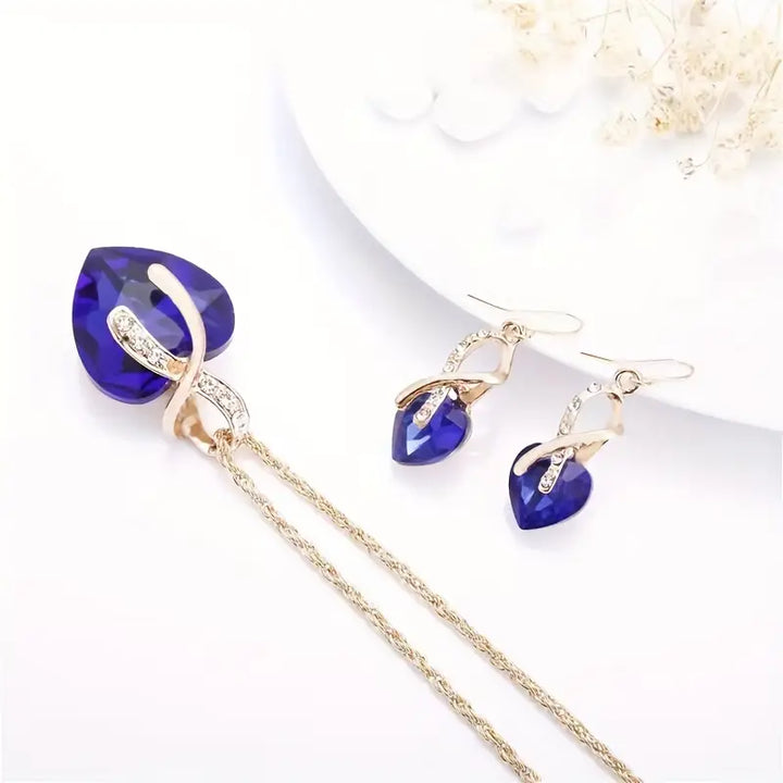 Gold Necklace Set Neasa with Blue Sapphire Hearts