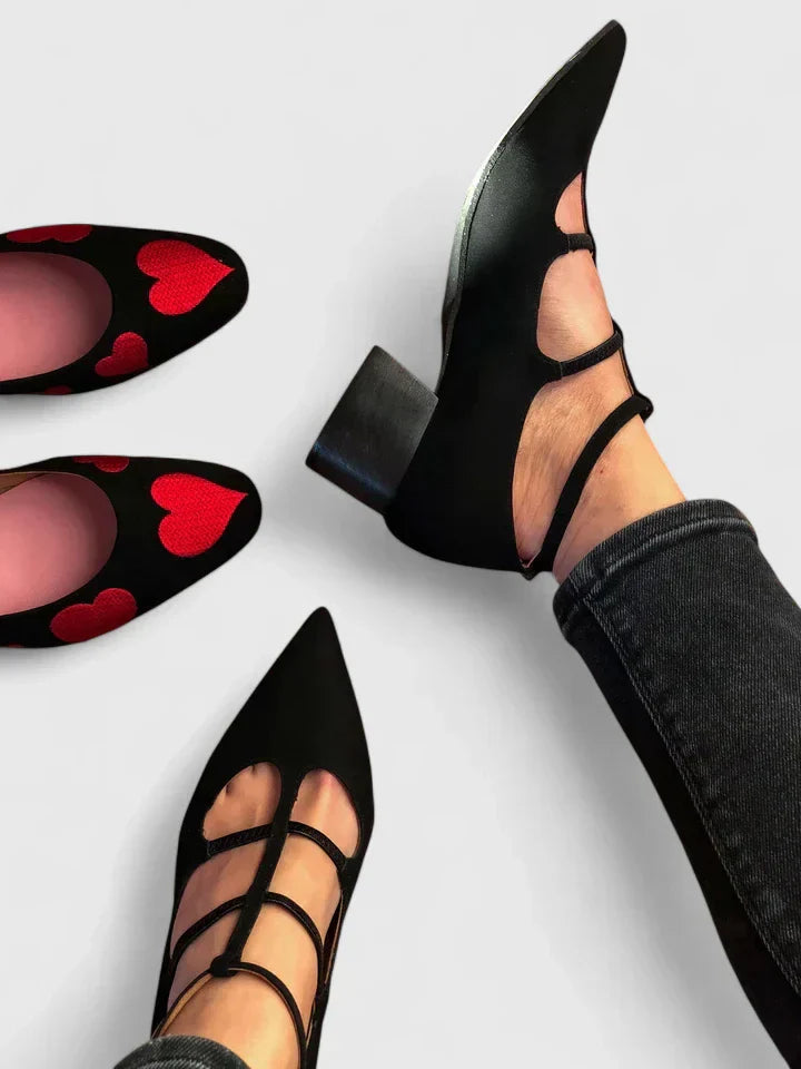 Lieselotte - Schwarze T-Steg-Pumps