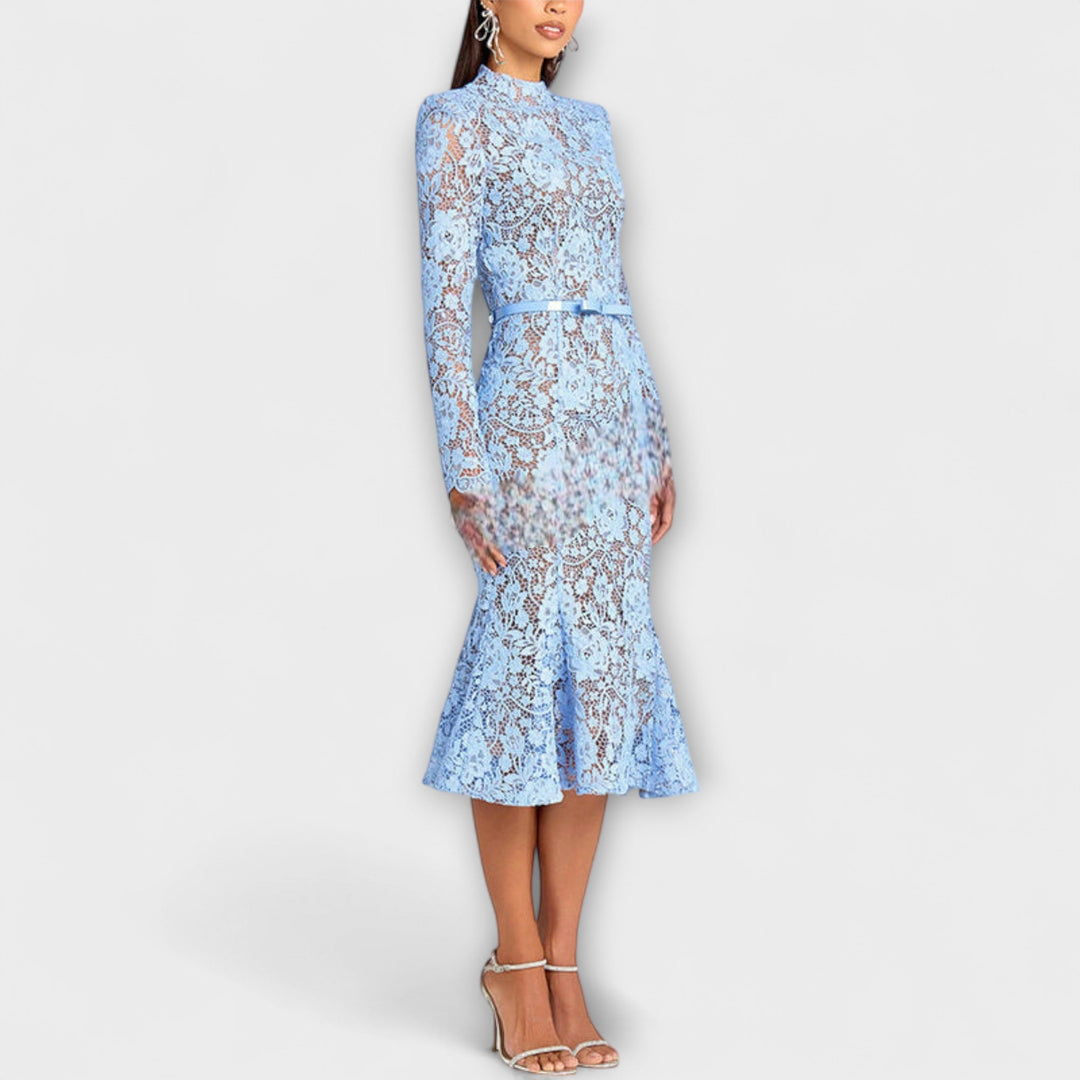 Freya - Hellblaues Midikleid aus floraler Spitze