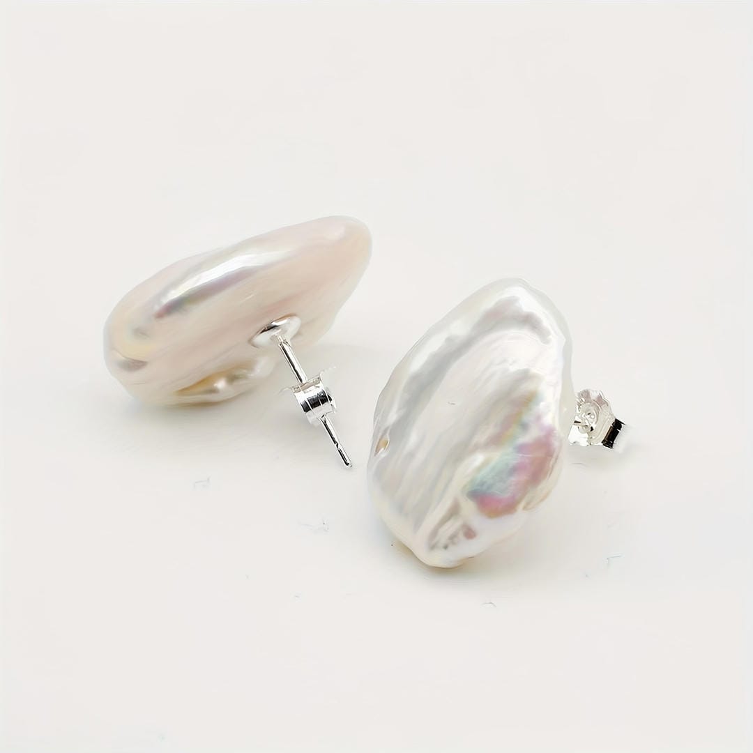 Gold Stud Earrings Cara with Baroque Pearl