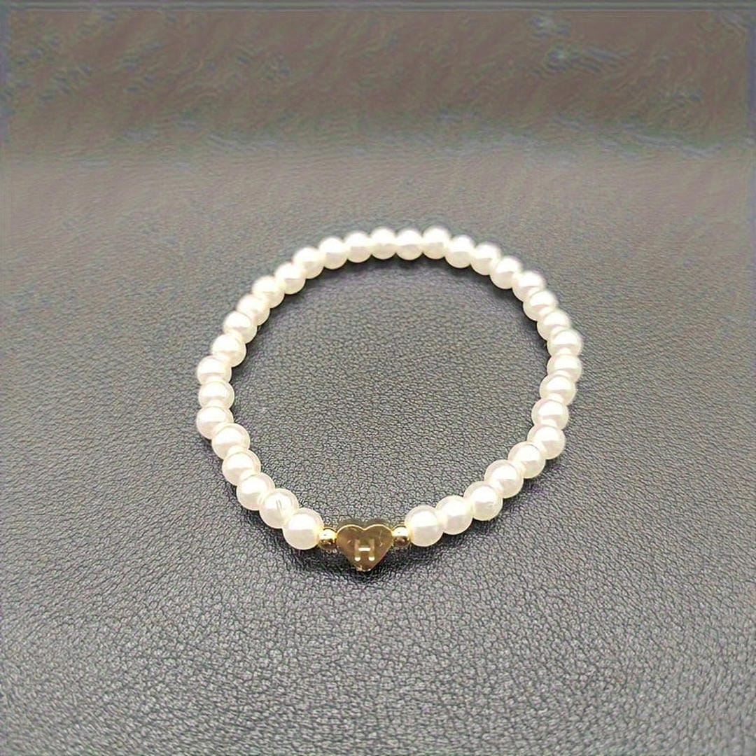 Pearl Beaded Bracelet Laoise with Heart Initial