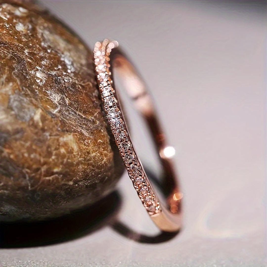Gold Band Ring Laoise with Zirconia