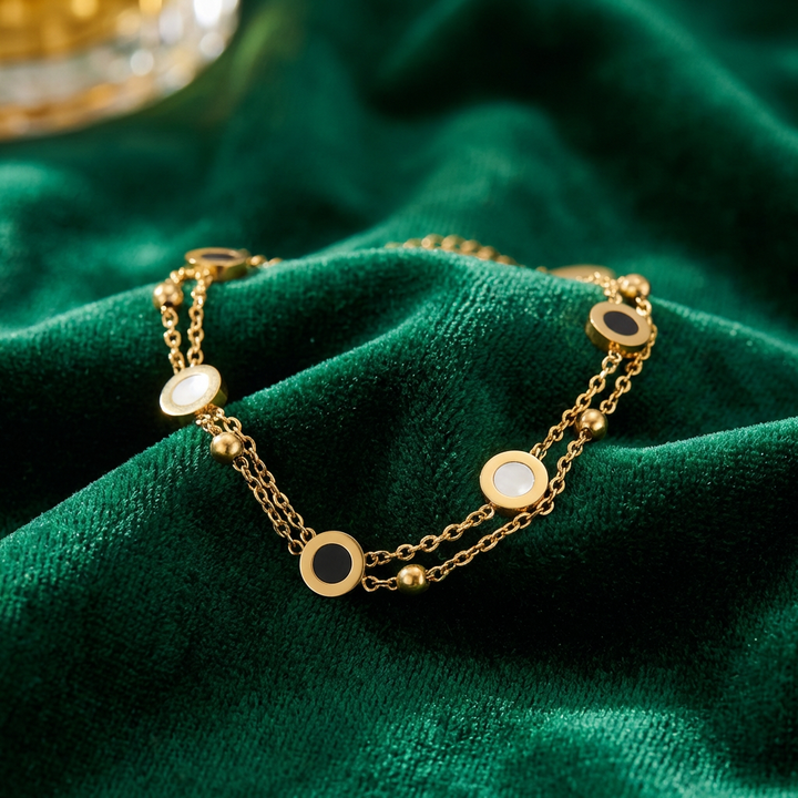 Gold Chain Bracelet Aoife with Black & White Discs