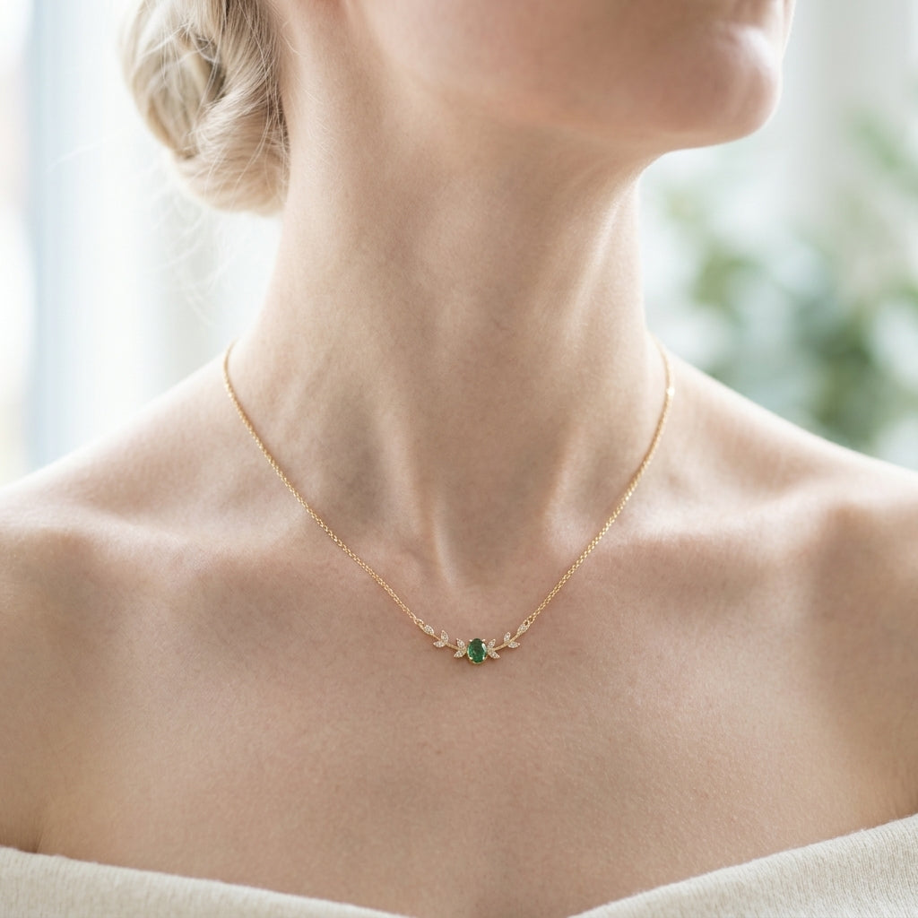 Gold Necklace Róisín with Emerald and Zirconia Leaves