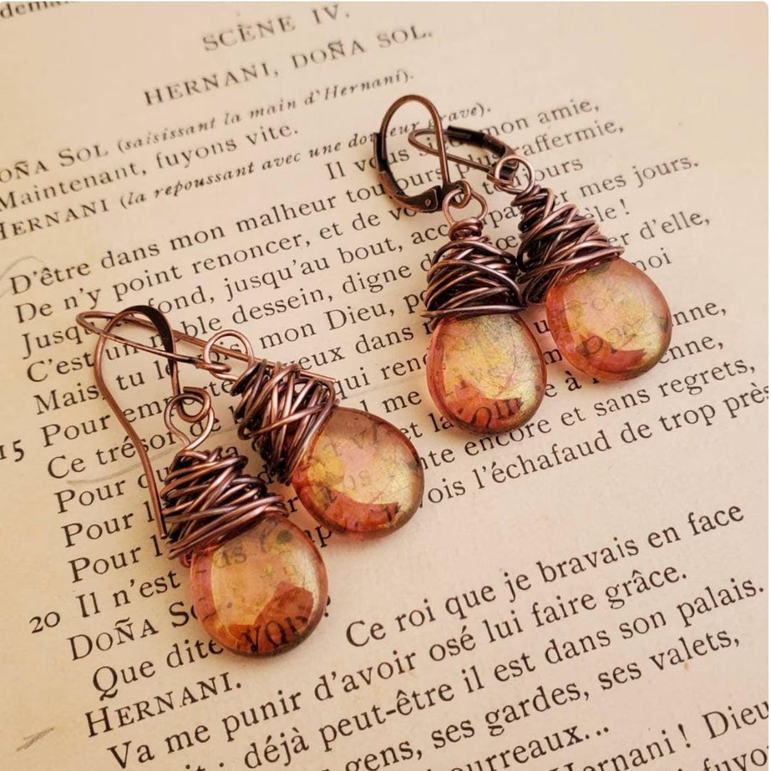 Antique Gold Drop Earrings with Agate Teardrops