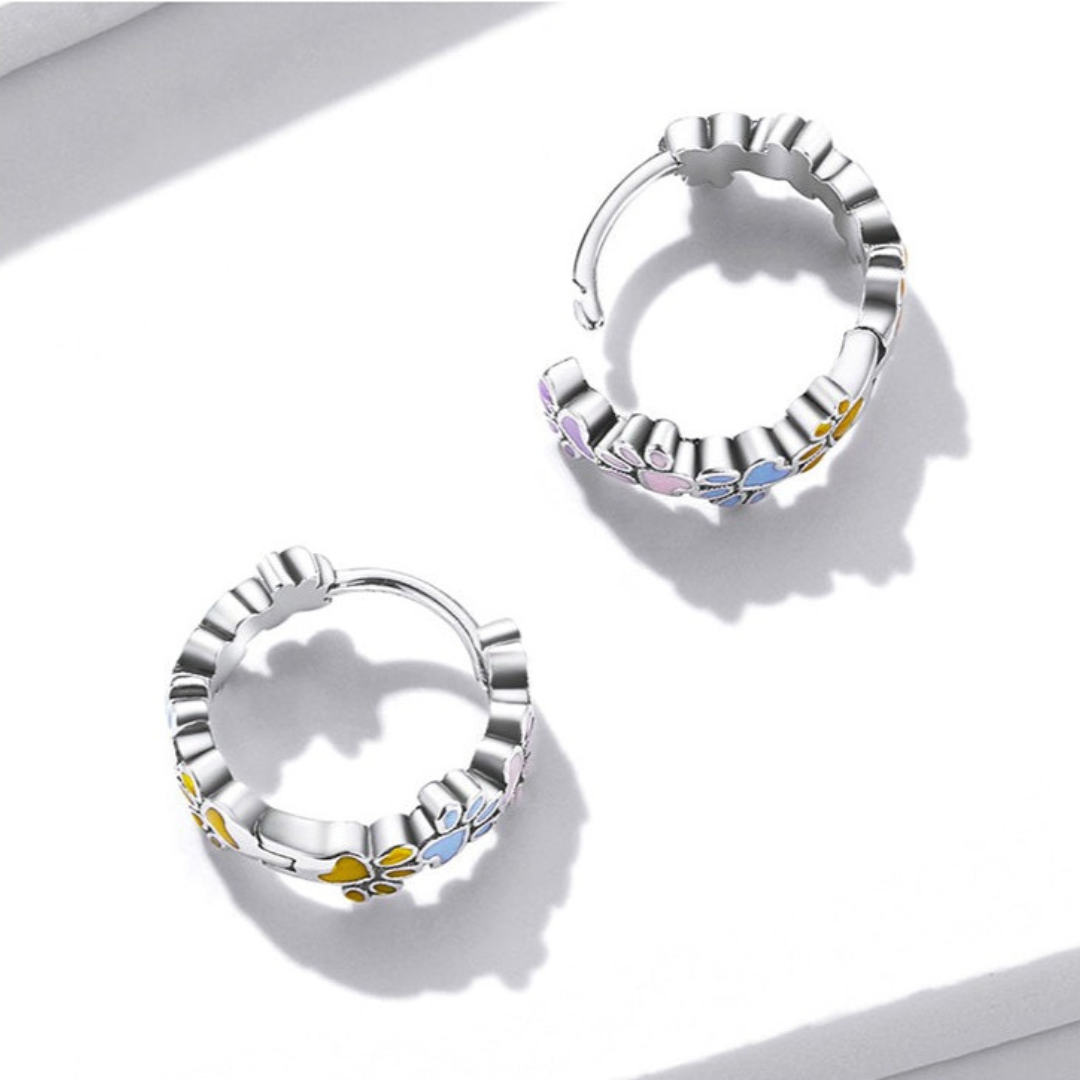 Silver Huggie Earrings Emer with Paw Prints