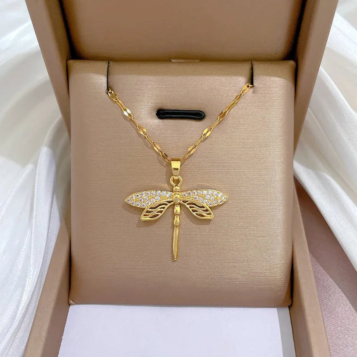 Gold Necklace Bláthnaid with Dragonfly and Zirconia