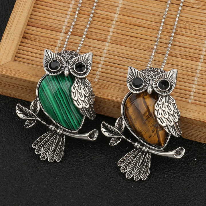 Silver Necklace Siobhán with Amethyst Owl