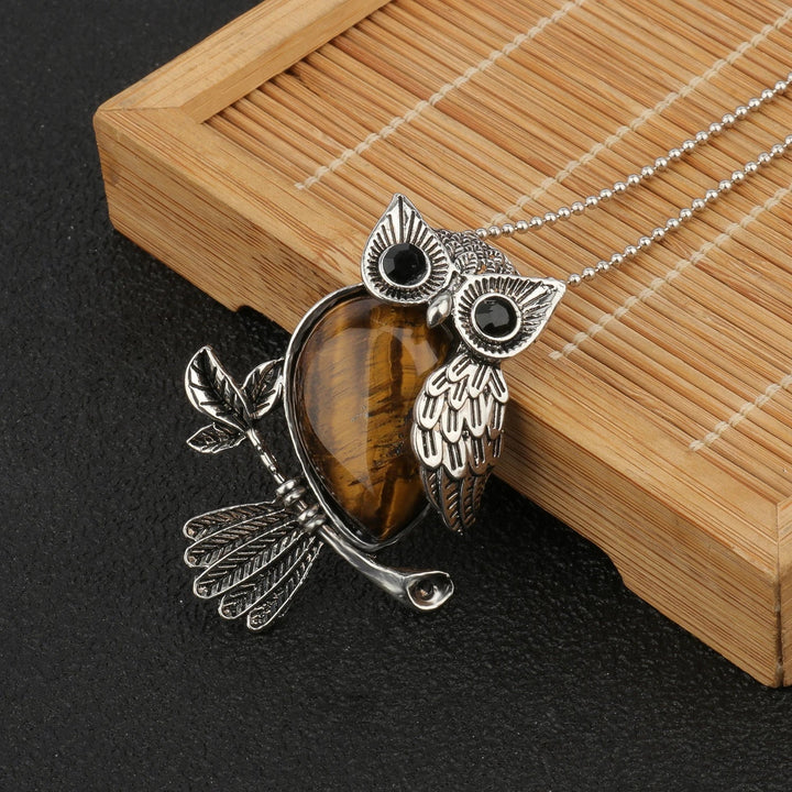Silver Necklace Siobhán with Amethyst Owl