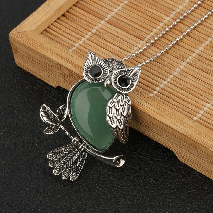 Silver Necklace Siobhán with Amethyst Owl