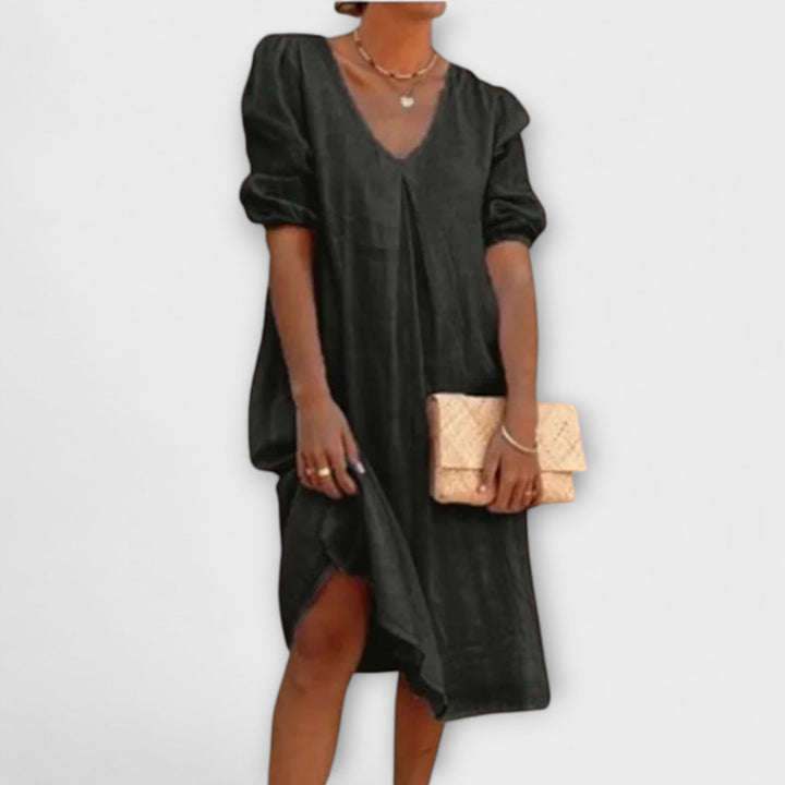Fanny - Schwarzes Sommerkleid mit Häkeldetails